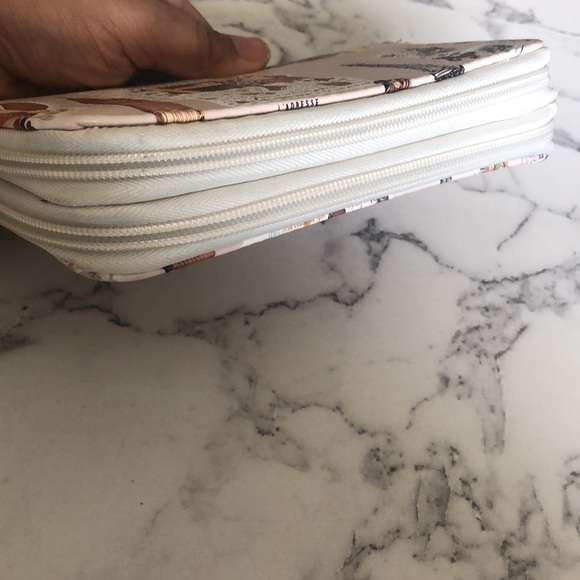 Wristlet Wallet - Picture 9 of 10